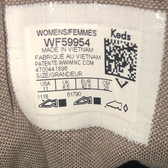 Keds canvas memory foam sneakers striped white and tan sz 11 Preowned as is - Picture 4 of 7